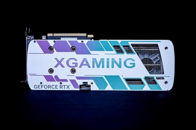 涂鸦之下藏猛兽!索泰 RTX 5060 Ti XGAMING OC 评测