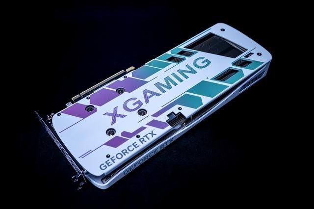 涂鸦之下藏猛兽!索泰 RTX 5060 Ti XGAMING OC 评测