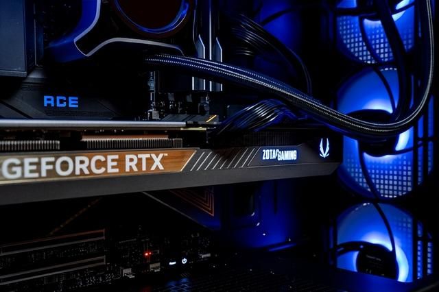 硬朗美学：GEFORCE RTX 5070 SOLID OC评测