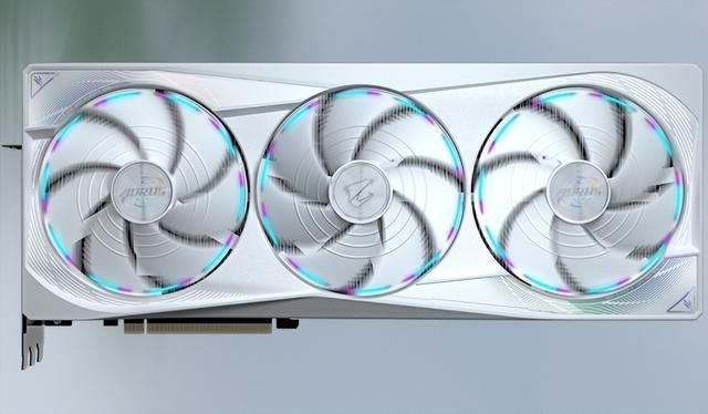 纯白旗舰新标杆!技嘉X870E X3D电竞冰雕主板性能首测