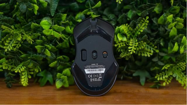 经典复刻，160H无线续航！中手型游戏鼠标雷柏V20W评测