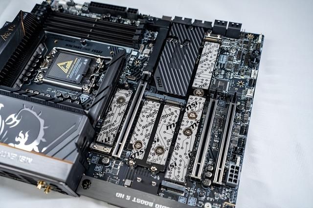 能耗显著降低,性能同步提升!酷睿Ultra 200系评测