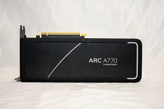 能耗显著降低,性能同步提升!酷睿Ultra 200系评测