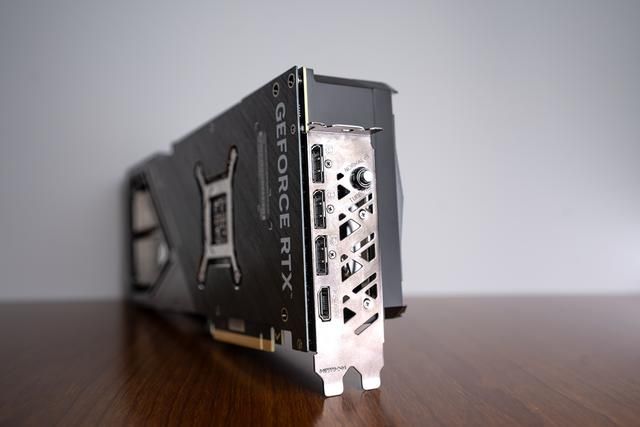 顶级答卷:iGame RTX 4070 SUPER Vulcan OC显卡评测