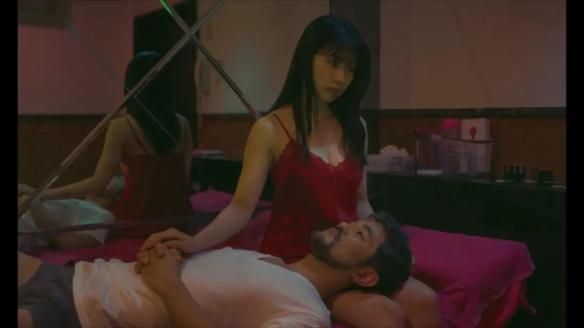 风俗店头牌小姐的退役日常,被网飞拍出来了