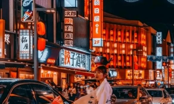 风俗店头牌小姐的退役日常,被网飞拍出来了