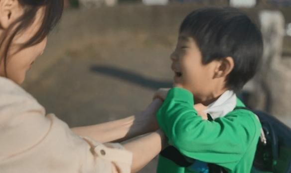 风俗店头牌小姐的退役日常,被网飞拍出来了