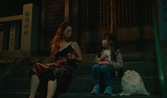 风俗店头牌小姐的退役日常,被网飞拍出来了