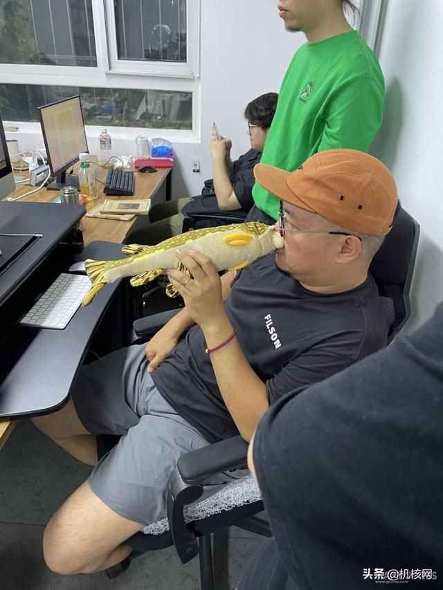 2021办公室的各位都买到了什么好东西?明年又有什么消费计划呢?