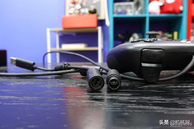 Xbox手柄平替优选,八位堂猎户座手柄开箱体验