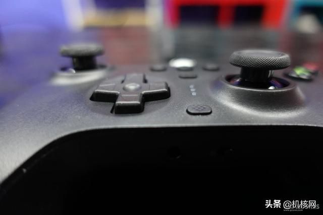 Xbox手柄平替优选,八位堂猎户座手柄开箱体验