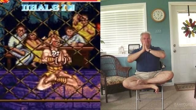 一个老头儿模仿《街霸2》里一堆羞耻动作