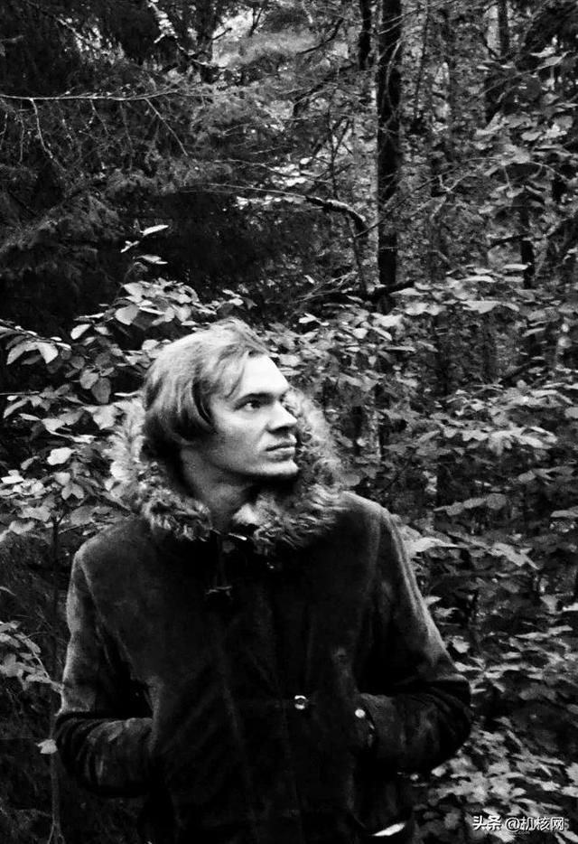 劫持、秘密股东、骚扰:《极乐迪斯科》初创团队为何分崩离析