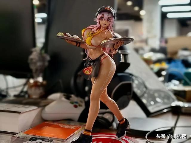 双芯闪充屏幕好，周边齐全任你挑，iQOO Neo 7 开箱体验