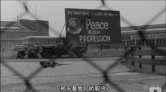 奇爱博士：黑色幽默的经典