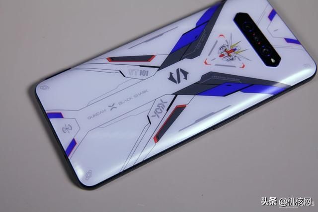 小升级大联名,黑鲨4S 高达SEED联名款开箱及体验分享