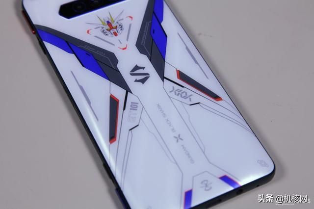 小升级大联名,黑鲨4S 高达SEED联名款开箱及体验分享