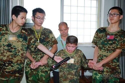 我和在网瘾中心呆了八个月的小张聊了聊