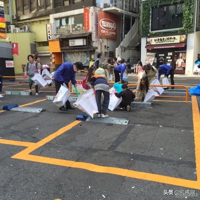 日本人是怎么把万圣节过成“万圣劫”的