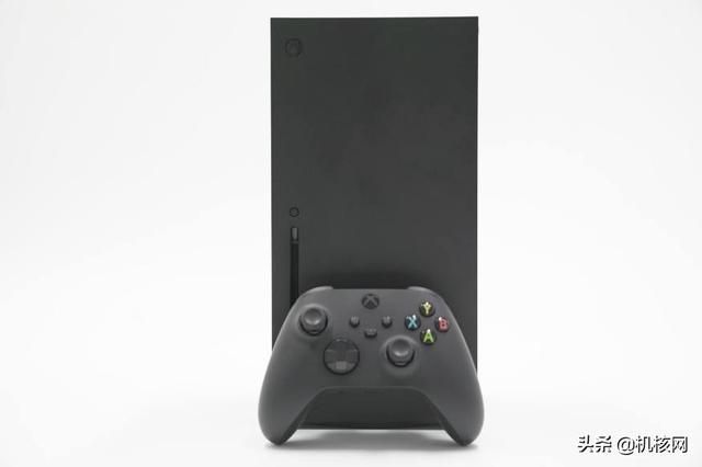 极简设计下的澎湃性能，Xbox Series X 初上手体验