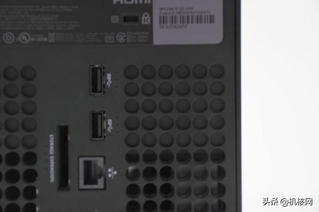 极简设计下的澎湃性能，Xbox Series X 初上手体验