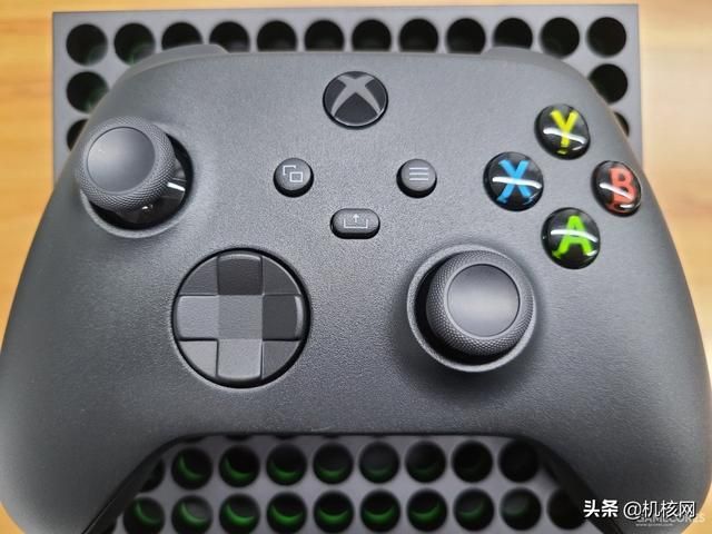 次世代来了!机核网 Xbox Series X 开箱分享