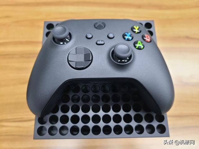 次世代来了!机核网 Xbox Series X 开箱分享