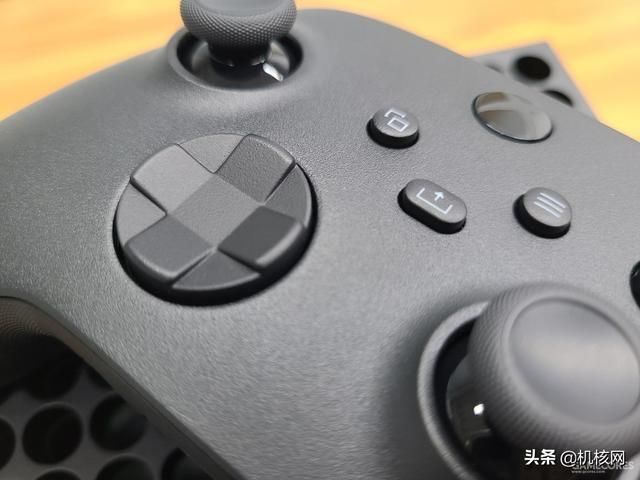 次世代来了!机核网 Xbox Series X 开箱分享