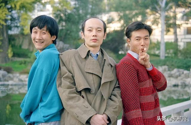 比星爷《喜剧之王》早了八年的，是这部京味儿的《喜剧明星》