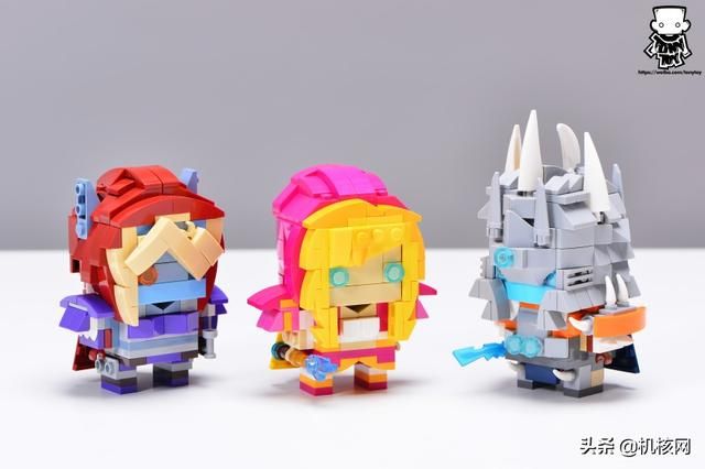 用乐高创作心中所爱!《魔兽世界》版乐高方头仔创作把玩