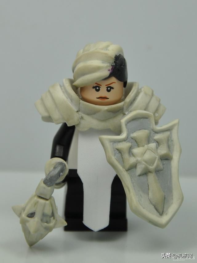 用乐高创作心中所爱!《魔兽世界》版乐高方头仔创作把玩