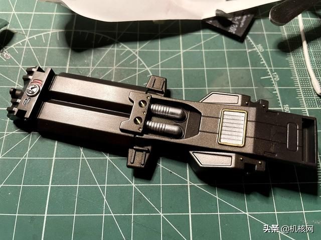 田宫静态四驱车模型“跳跃者号”拼装展示