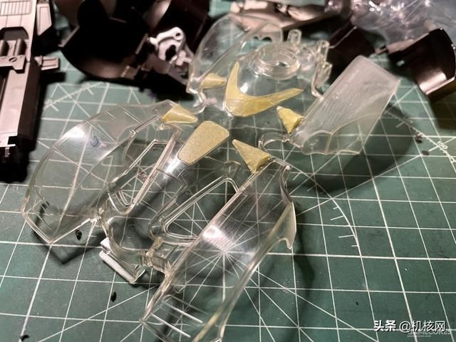 田宫静态四驱车模型“跳跃者号”拼装展示