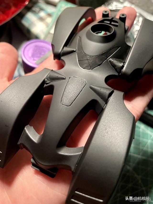 田宫静态四驱车模型“跳跃者号”拼装展示