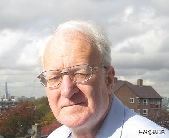 直到世界的尽头:安利两部关于海军冒险的虚构作品