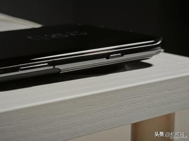 系统顺滑震感棒，三摄齐全定价香，一加11体验报告