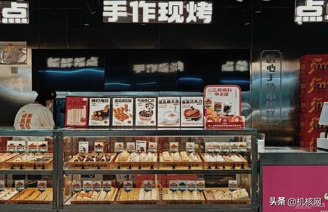 系统顺滑震感棒，三摄齐全定价香，一加11体验报告