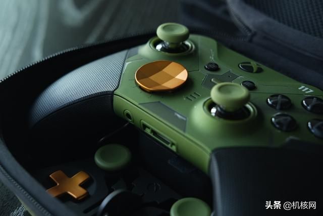 纯粹为了显摆显摆：《光环：无限》精英手柄图赏