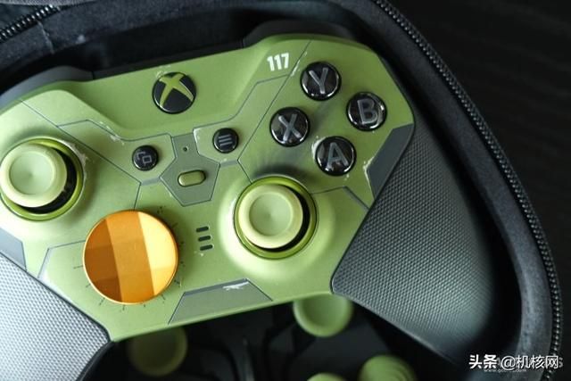 纯粹为了显摆显摆：《光环：无限》精英手柄图赏