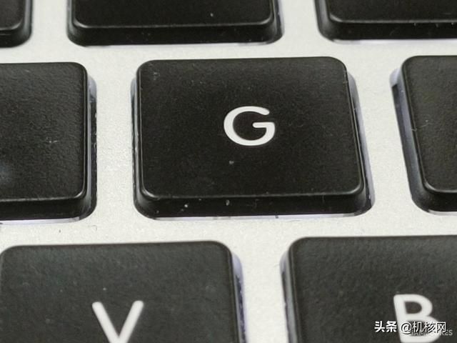 连卡针都不放过的深度融合:OPPO Ace 2 EVA 定制版开箱