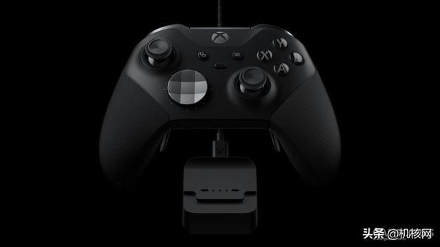 震了,Xbox One 精英手柄2代摸了一次就不舍得放下了